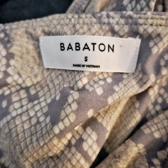 Babaton Aritzia Irwin Contour Bodysuit Animal Print Stretchy Sz Small - Picture 9 of 9